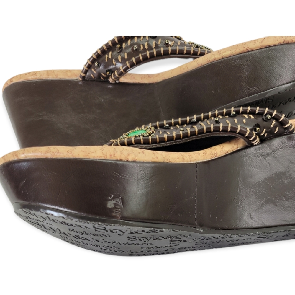 Sandals - Picture 5 of 5